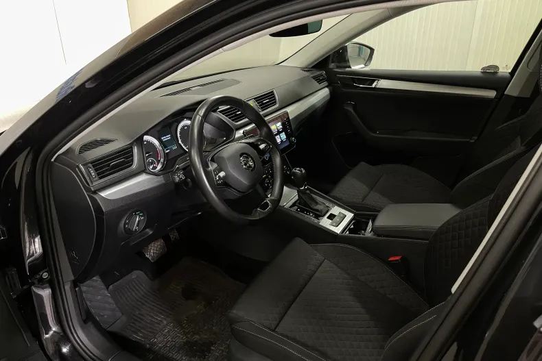 Skoda Superb din 2021 cu 106.001 km - oferta SKO208610 - foto 5