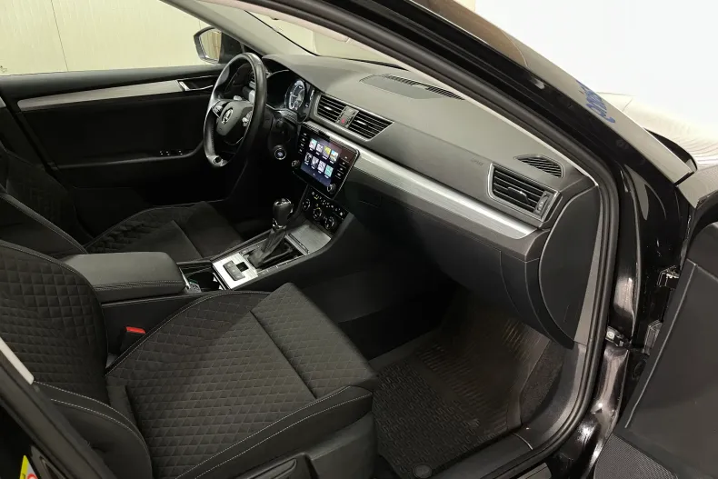 Skoda Superb din 2021 cu 106.001 km - oferta SKO208610 - foto 9