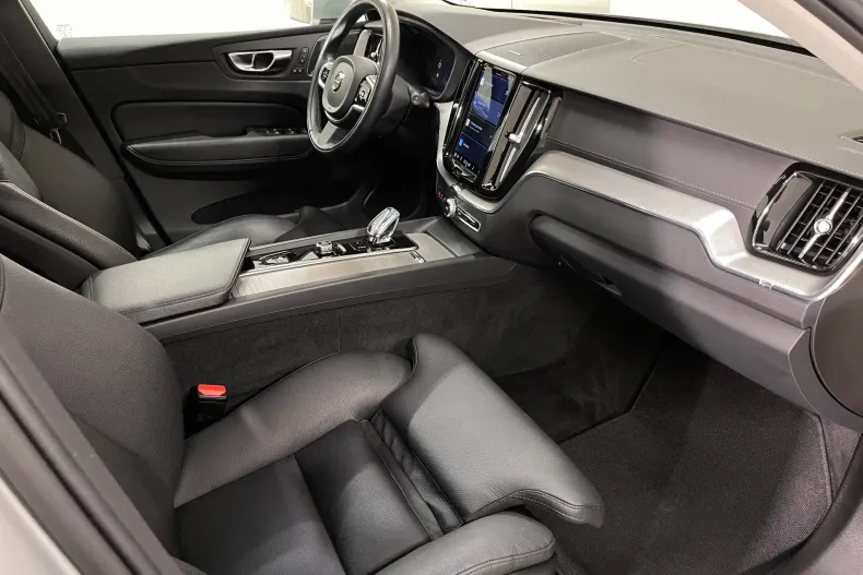 Volvo XC60 din 2021 cu 156.408 km - oferta VOL208611 - foto 11