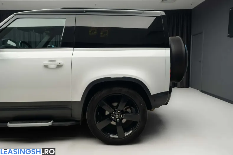 Land Rover Defender din 2021 cu 39.926 km - oferta LAN208617 - foto 7