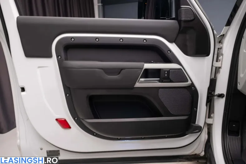 Land Rover Defender din 2021 cu 39.926 km - oferta LAN208617 - foto 17