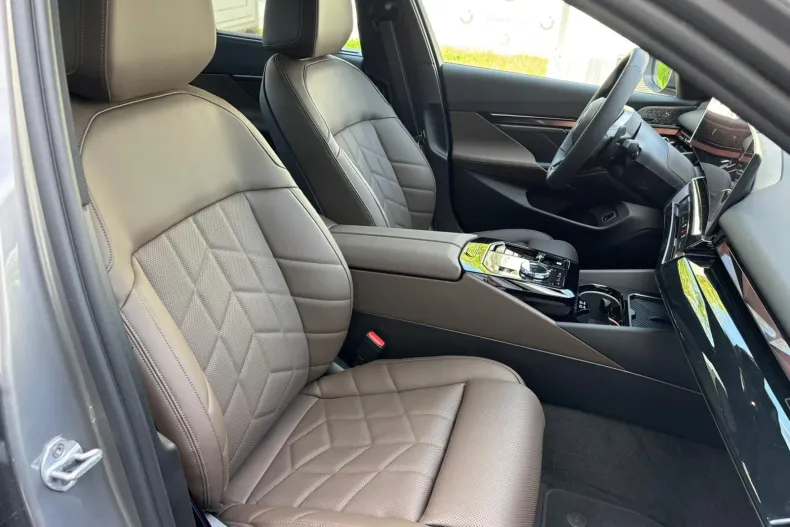 BMW 530e (Seria 5) din 2026 cu 1 km - oferta BMW208632 - foto 13