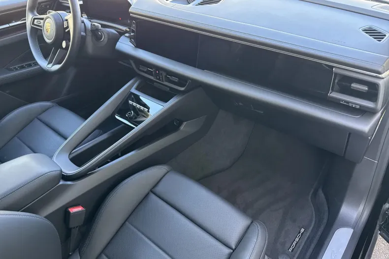 Porsche Macan din 2025 cu 27.000 km - oferta POR208634 - foto 10