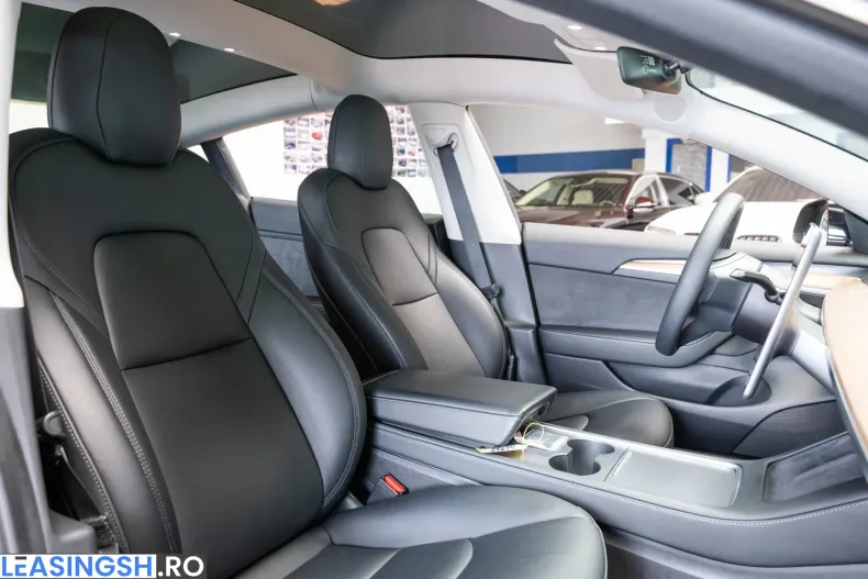 Tesla Model 3 din 2022 cu 127.616 km - oferta TES208642 - foto 31