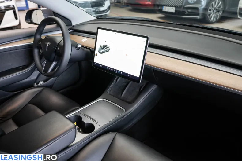 Tesla Model 3 din 2021 cu 121.047 km - oferta TES208643 - foto 26