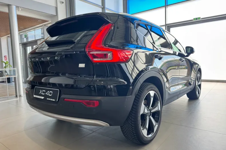 Volvo XC40 din 2020 cu 79.900 km - oferta VOL208646 - foto 5