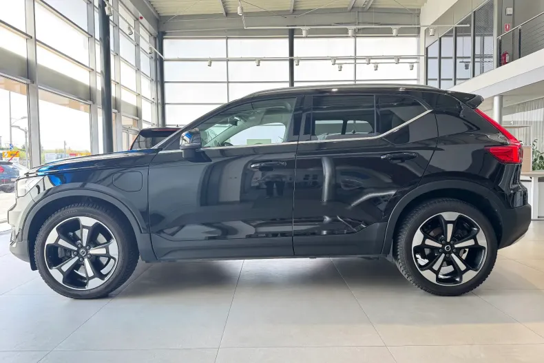 Volvo XC40 din 2020 cu 79.900 km - oferta VOL208646 - foto 8