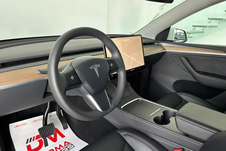 Tesla Model Y din 2023 cu 82.000 km - oferta TES208649 - foto 9