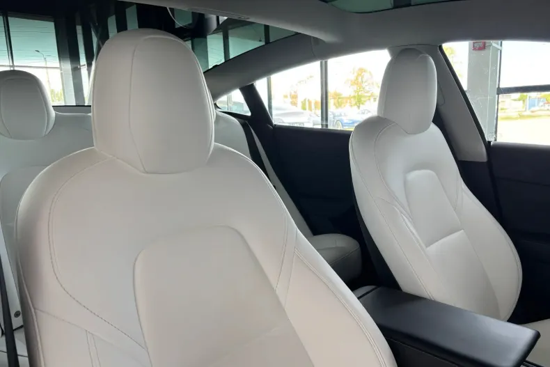 Tesla Model 3 din 2022 cu 90.300 km - oferta TES208650 - foto 12