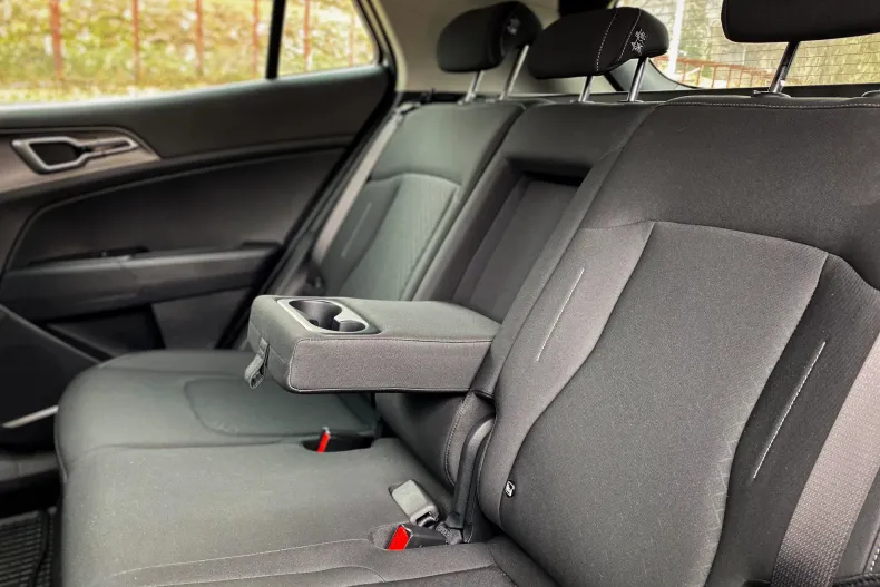 Kia Sportage din 2025 cu 6.200 km - oferta KIA208666 - foto 12