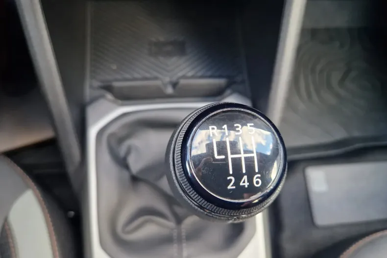 Dacia Duster din 2024 cu 24.710 km - oferta DAC208668 - foto 19