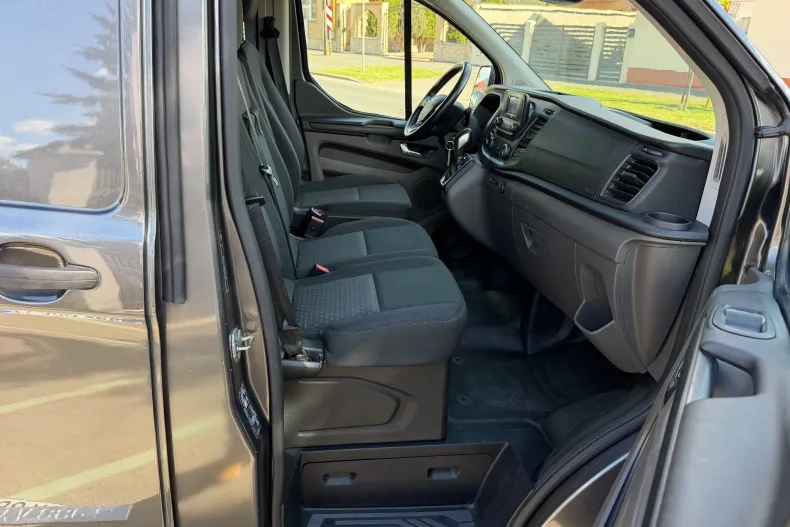 Ford Transit Custom din 2020 cu 137.153 km - oferta FOR208681 - foto 18