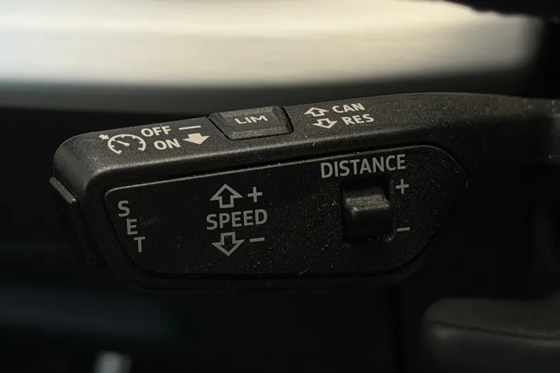Audi Q8 din 2023 cu 86.035 km - oferta AUD208683 - foto 24