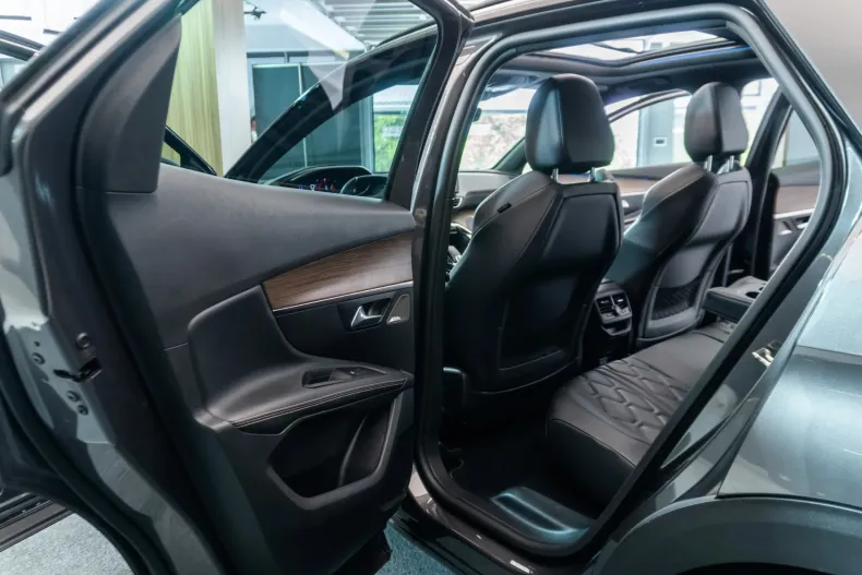 Peugeot 3008 din 2022 cu 105.882 km - oferta PEU208685 - foto 24