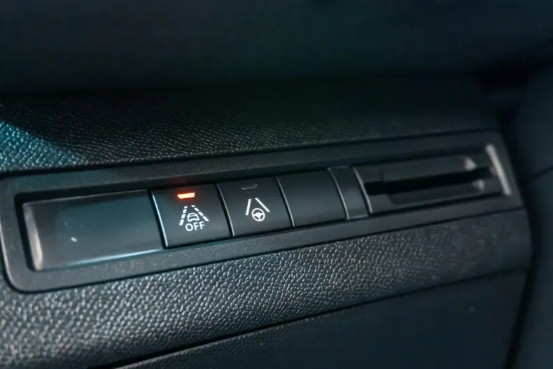 Peugeot 3008 din 2022 cu 124.644 km - oferta PEU208687 - foto 22