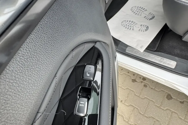 Ssangyong REXTON din 2025 cu 9.189 km - oferta SSA208691 - foto 19