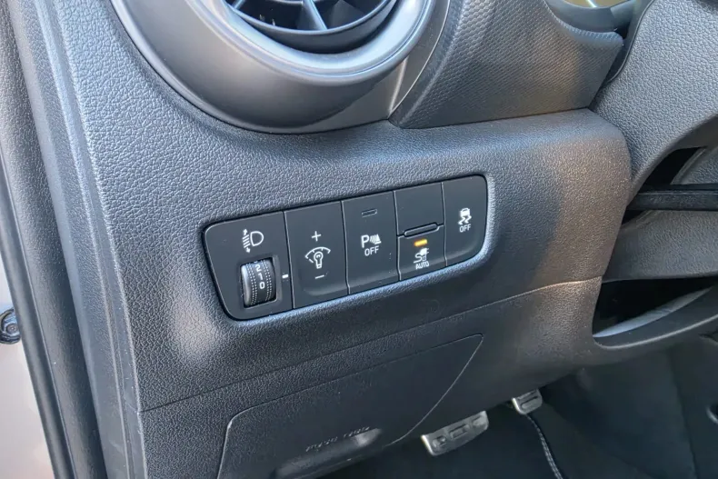 Hyundai Kona din 2023 cu 120.000 km - oferta HYU208701 - foto 19