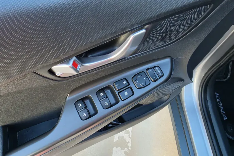 Hyundai Kona din 2023 cu 120.000 km - oferta HYU208701 - foto 20