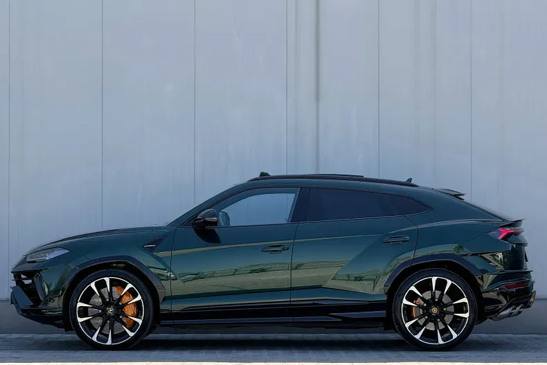 Lamborghini Urus din 2023 cu 45.379 km - oferta LAM208702 - foto 4