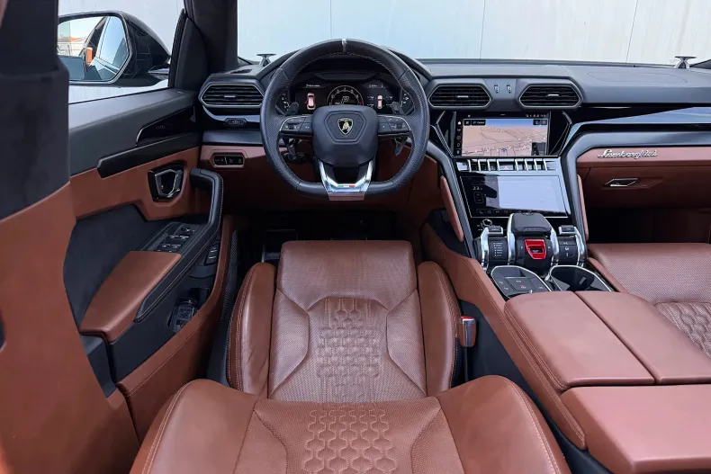 Lamborghini Urus din 2023 cu 45.379 km - oferta LAM208702 - foto 19