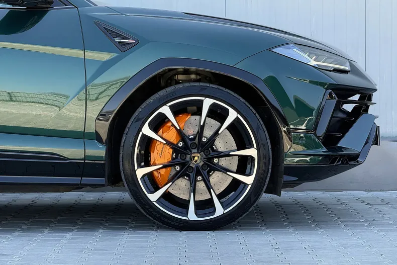 Lamborghini Urus din 2023 cu 45.379 km - oferta LAM208702 - foto 39