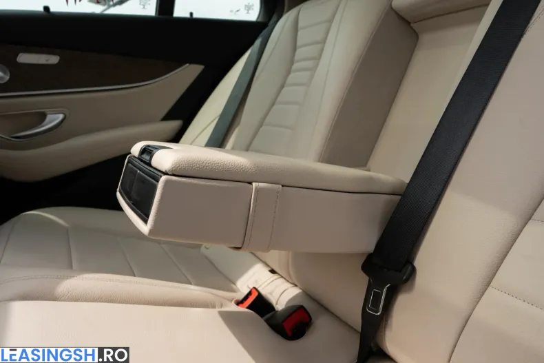 Mercedes-Benz E din 2020 cu 74.047 km - oferta MER208704 - foto 15
