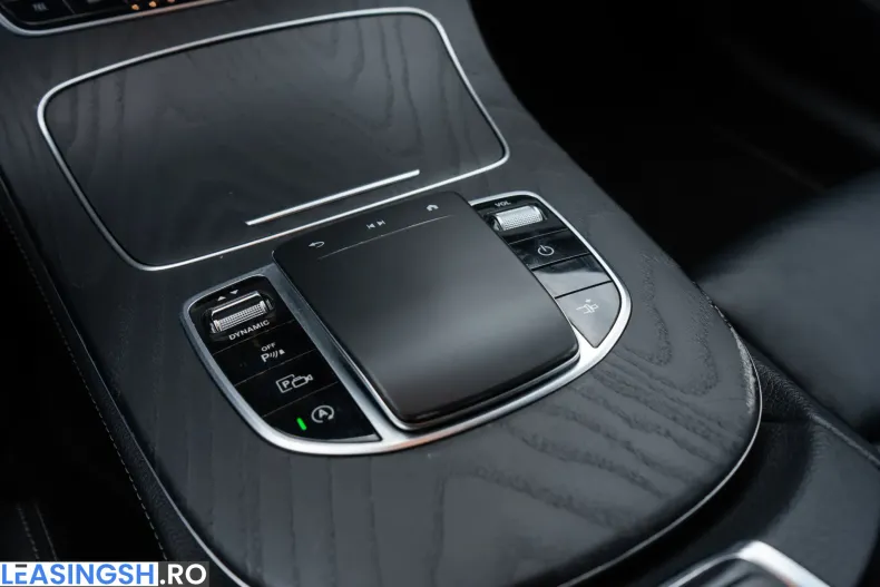 Mercedes-Benz E din 2021 cu 81.080 km - oferta MER208705 - foto 31
