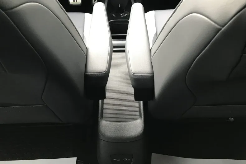 Volkswagen ID.3 din 2021 cu 63.695 km - oferta VOL208709 - foto 37