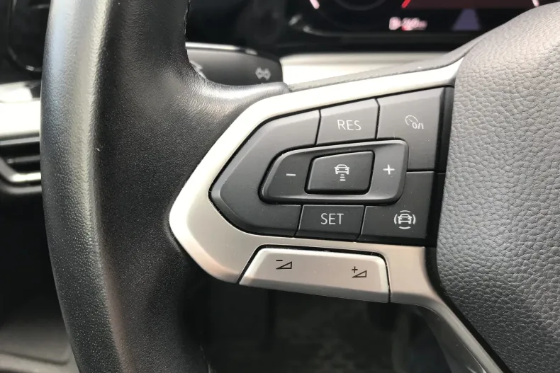 Volkswagen Golf din 2022 cu 60.308 km - oferta VOL208711 - foto 18