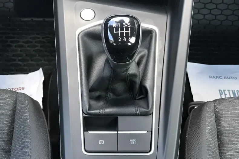 Volkswagen Golf din 2022 cu 60.308 km - oferta VOL208711 - foto 35