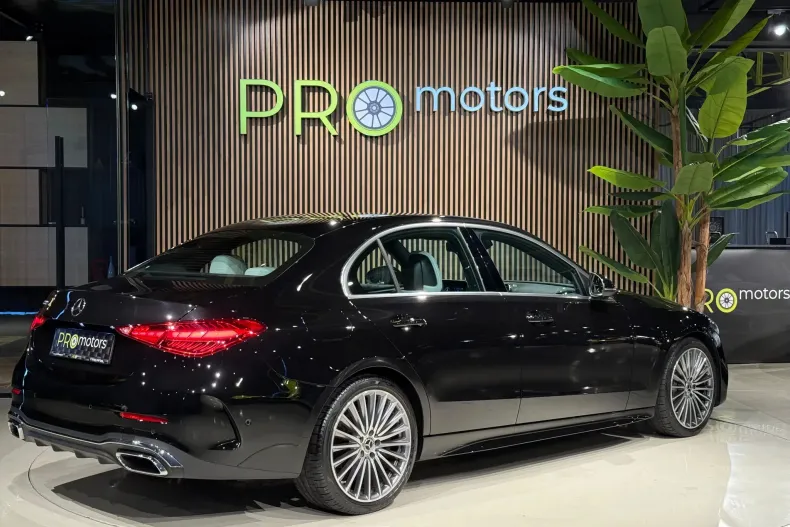Mercedes-Benz C din 2023 cu 13.119 km - oferta MER208717 - foto 6