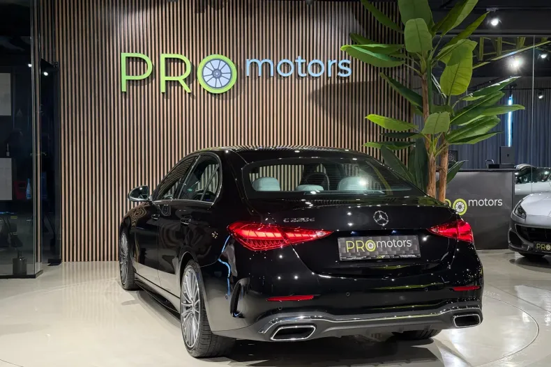 Mercedes-Benz C din 2023 cu 13.119 km - oferta MER208717 - foto 9