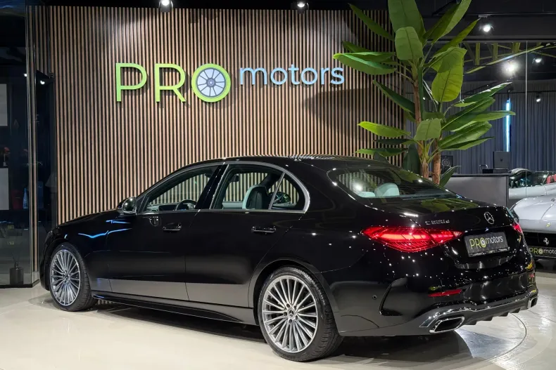 Mercedes-Benz C din 2023 cu 13.119 km - oferta MER208717 - foto 11