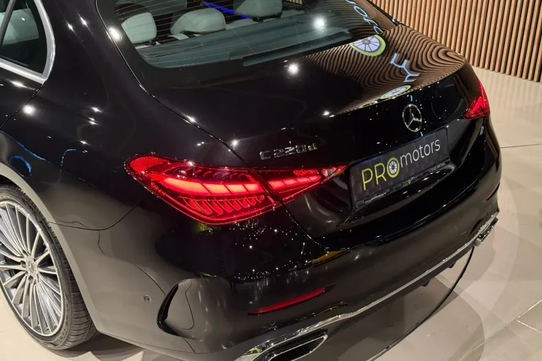 Mercedes-Benz C din 2023 cu 13.119 km - oferta MER208717 - foto 17