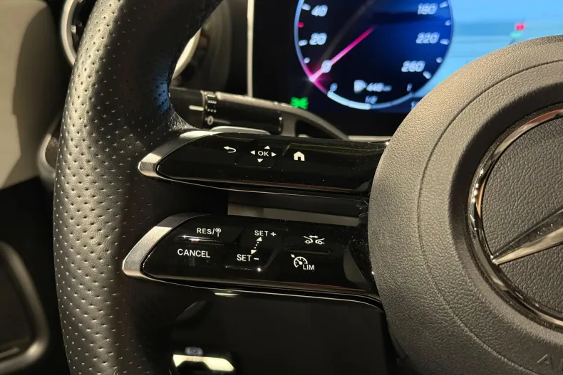 Mercedes-Benz C din 2023 cu 13.119 km - oferta MER208717 - foto 33