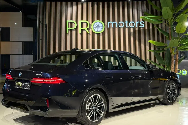 BMW 520d (Seria 5) din 2023 cu 18.844 km - oferta BMW208718 - foto 7