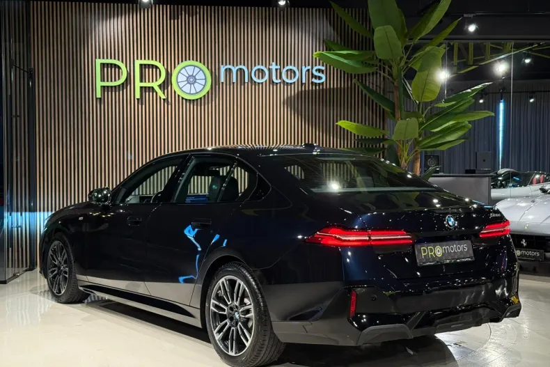 BMW 520d (Seria 5) din 2023 cu 18.844 km - oferta BMW208718 - foto 10