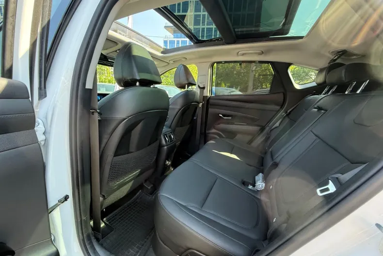 Hyundai Tucson din 2024 cu 15.075 km - oferta HYU208725 - foto 10