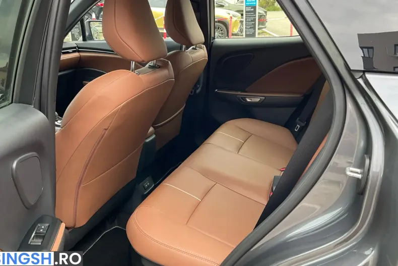 Lexus LBX din 2024 cu 12.950 km - oferta LEX208732 - foto 11