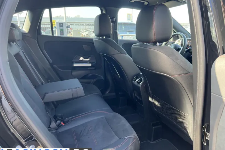 Mercedes-Benz GLA din 2024 cu 8.400 km - oferta MER208736 - foto 16