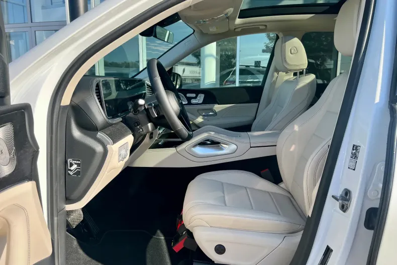 Mercedes-Benz GLE din 2025 cu 7 km - oferta MER208739 - foto 12