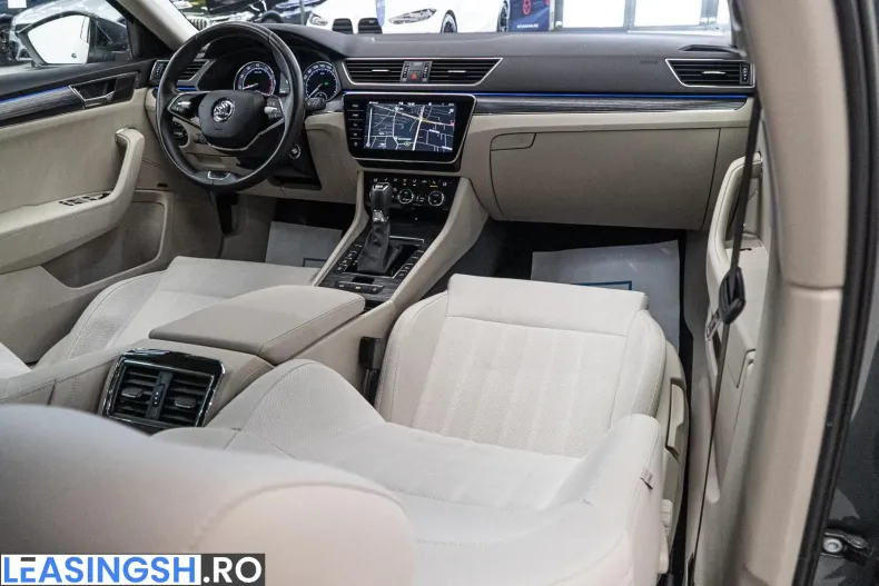 Skoda Superb din 2021 cu 74.000 km - oferta SKO208746 - foto 2