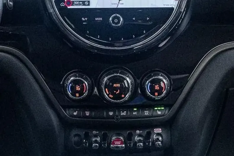 MINI Countryman din 2023 cu 116.467 km - oferta MIN208748 - foto 4