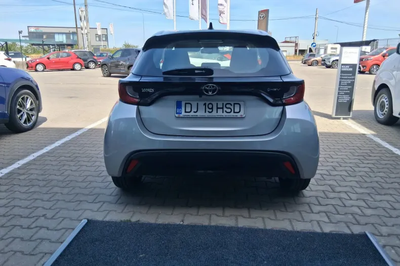 Toyota Yaris din 2025 cu 2.000 km - oferta TOY208759 - foto 3