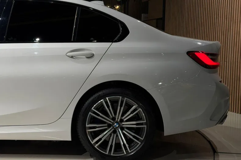 BMW 330e (Seria 3) din 2020 cu 63.000 km - oferta BMW208763 - foto 17