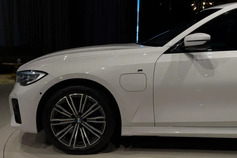 BMW 330e (Seria 3) din 2020 cu 63.000 km - oferta BMW208763 - foto 18