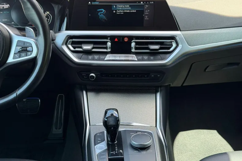 BMW 330e (Seria 3) din 2020 cu 63.000 km - oferta BMW208763 - foto 29