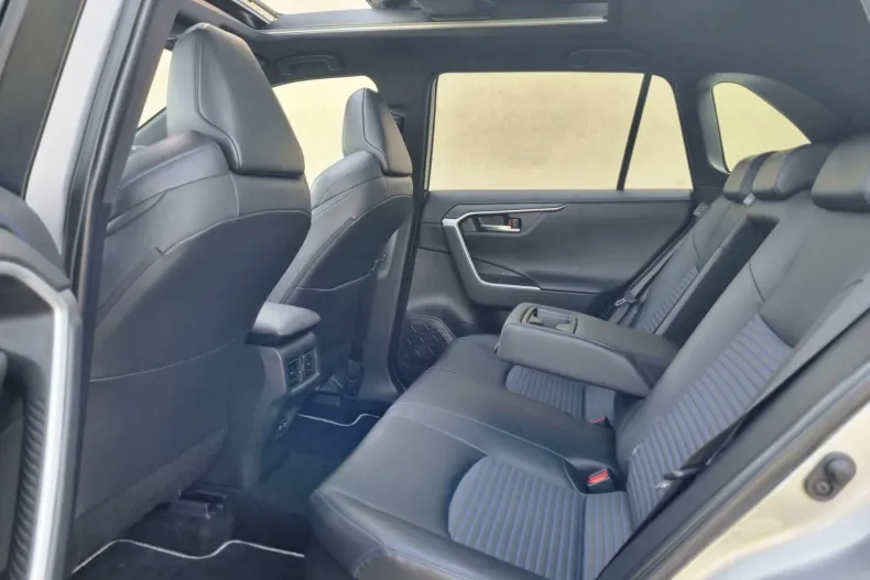 Toyota RAV4 din 2021 cu 52.012 km - oferta TOY208772 - foto 13