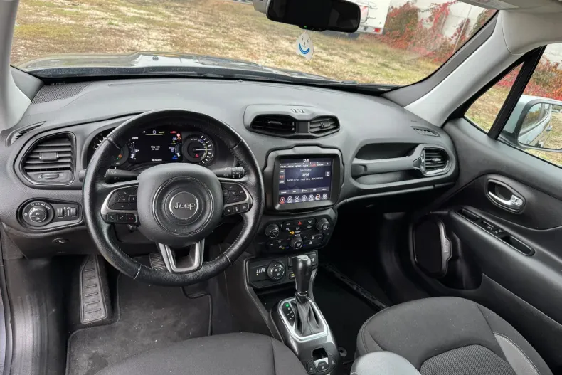 Jeep Renegade din 2023 cu 81.422 km - oferta JEE208778 - foto 6