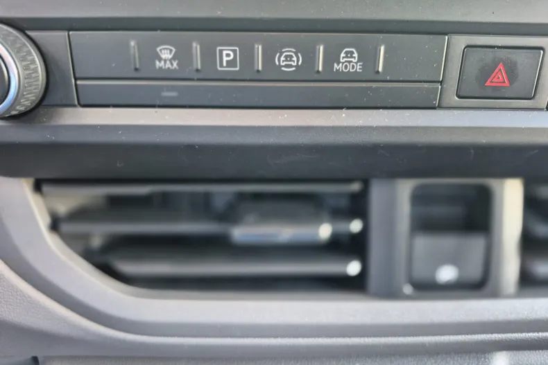 Volkswagen Caravelle din 2026 cu 4.792 km - oferta VOL208788 - foto 22